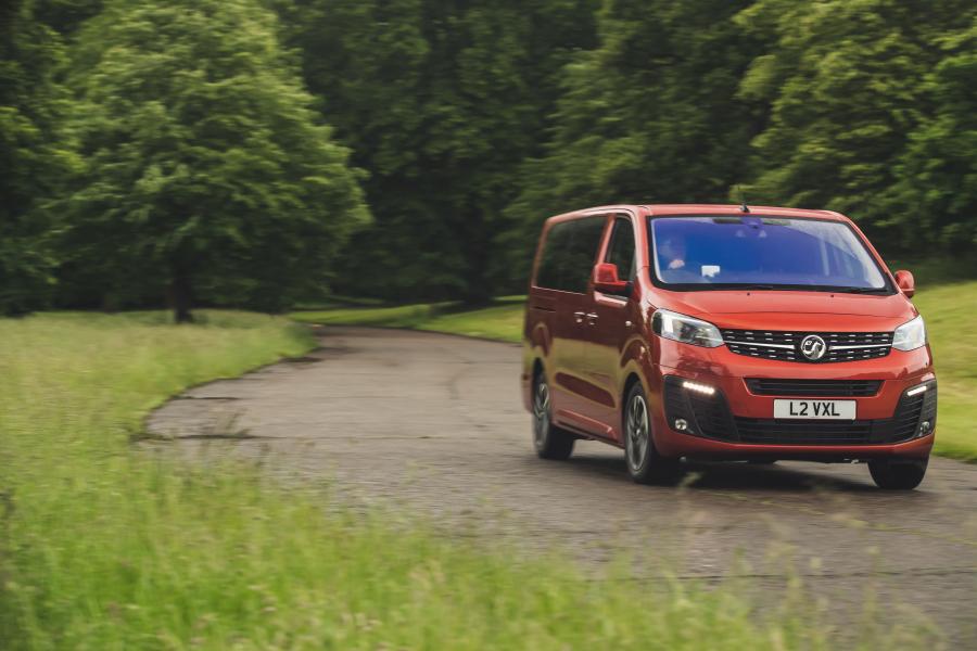  Vauxhall Vivaro Life 2019 года  (фото 24 из 28)
